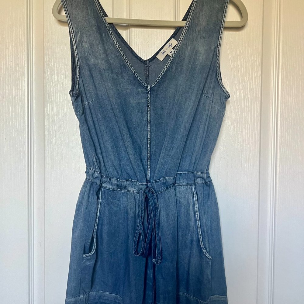 She & Sky Romper Denim Chambray Sleeveless V Neck Pockets, Medium
